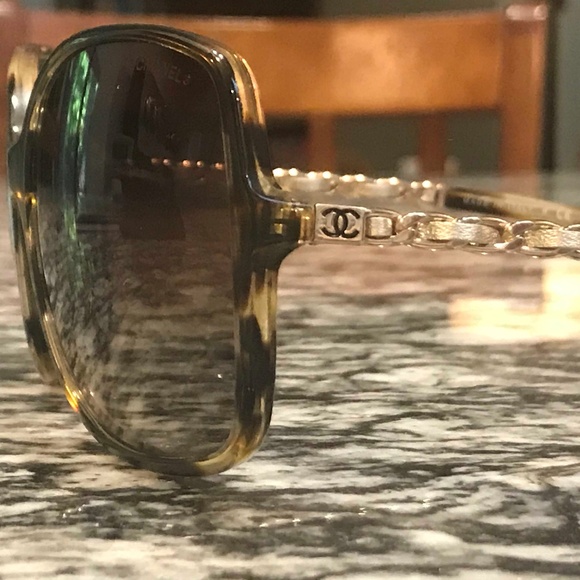 Chanel Sunglasses main image 4